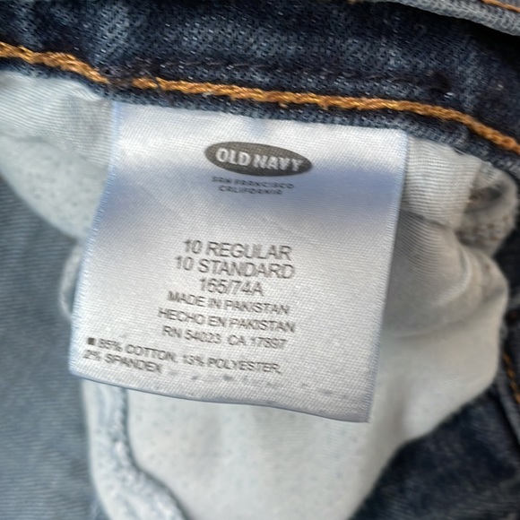 Old Navy Flirt Jeans - Picture 6 of 9